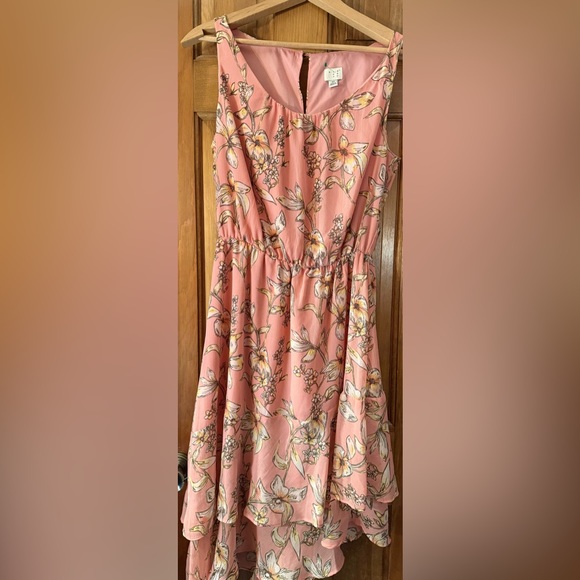 a new day Dresses & Skirts - Floral Pink juniors dress